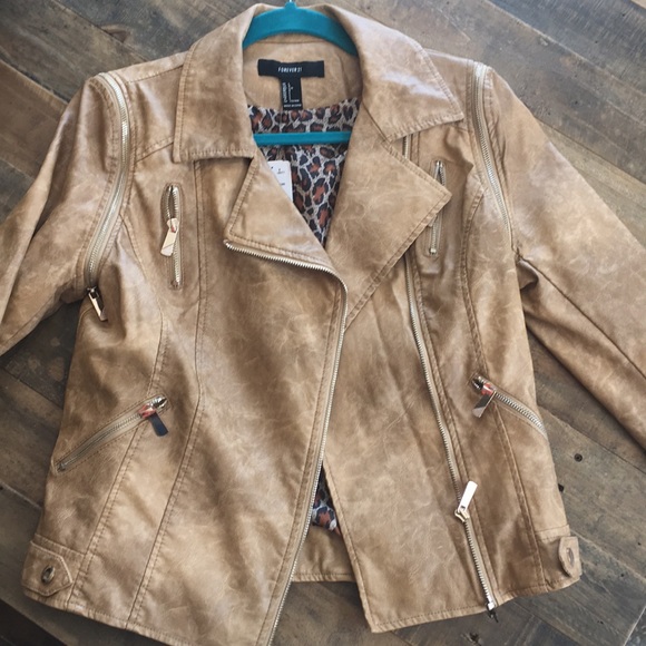 Forever 21 Jackets & Blazers - Faux leather jacket